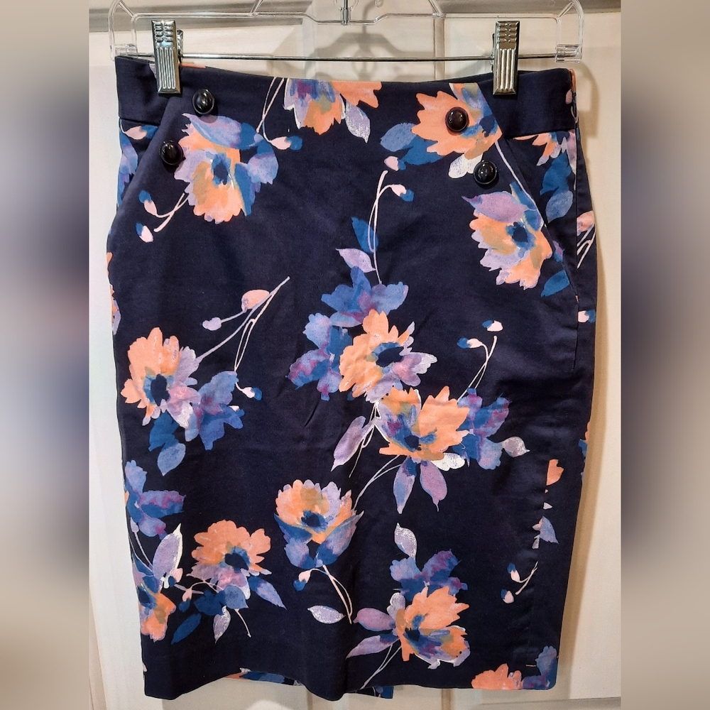 The Limited Womans Skirt 0 Navy Blue and Floral Pencil Straight Business Formal